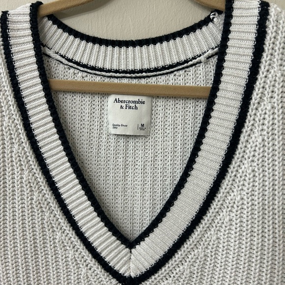 Abercrombie Fitch Sweater Vest Oversized Sz M Cable Fisherman Knit Tennis - Picture 2 of 4